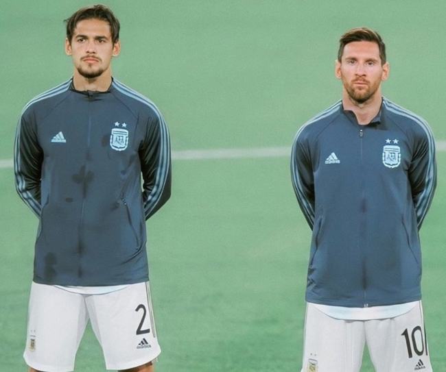 喜忧参半！广东新外援奎恩首秀狂砍27分8板4助攻 力劈篮筐但三分球失准（一喜一忧！广东新援奎恩处子战27分8板4助，攻筐强硬但三分失灵）