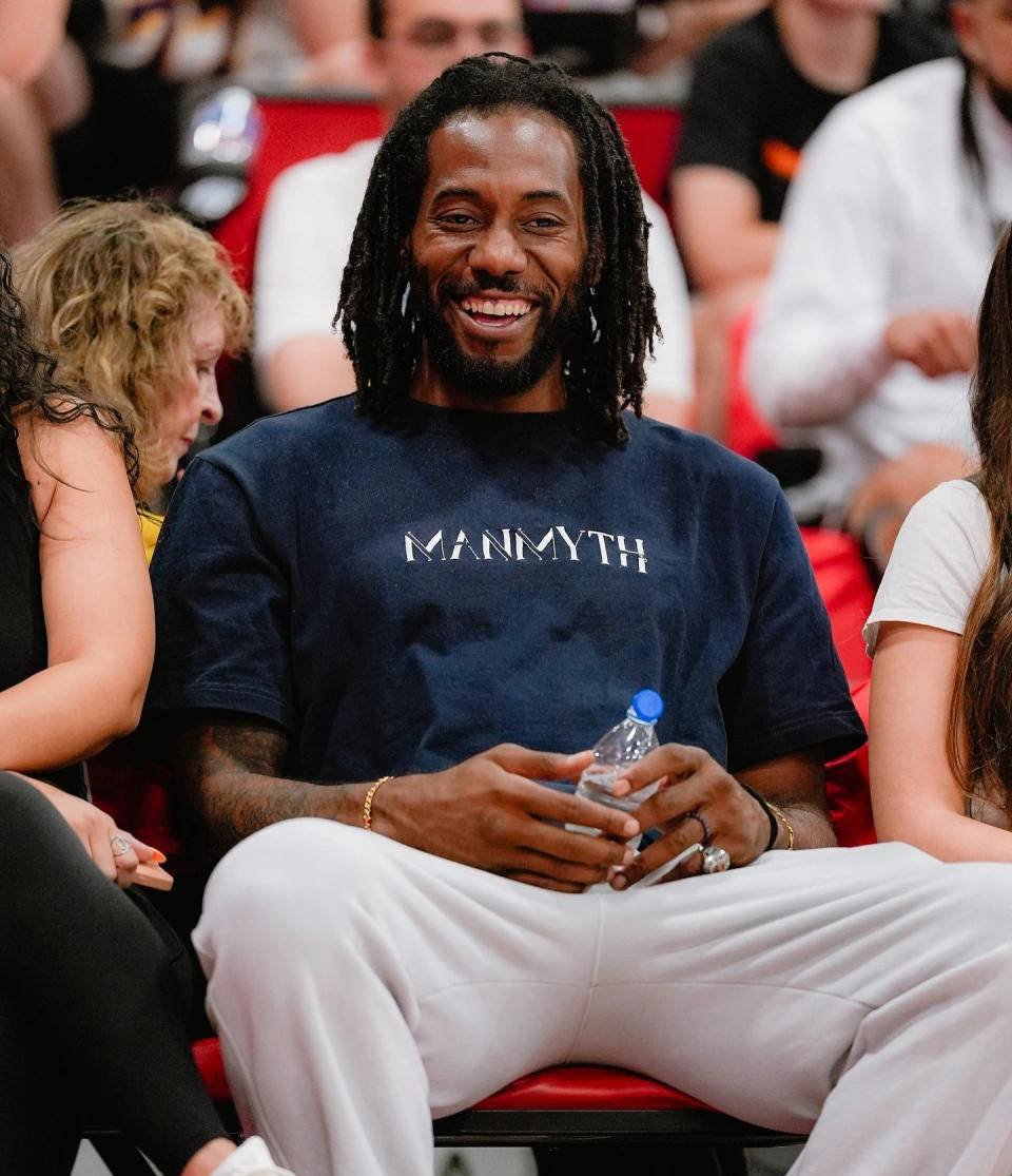 CBA：福建队绝杀北控 球迷沸腾（CBA：福建压哨击败北控，全场球迷沸腾）