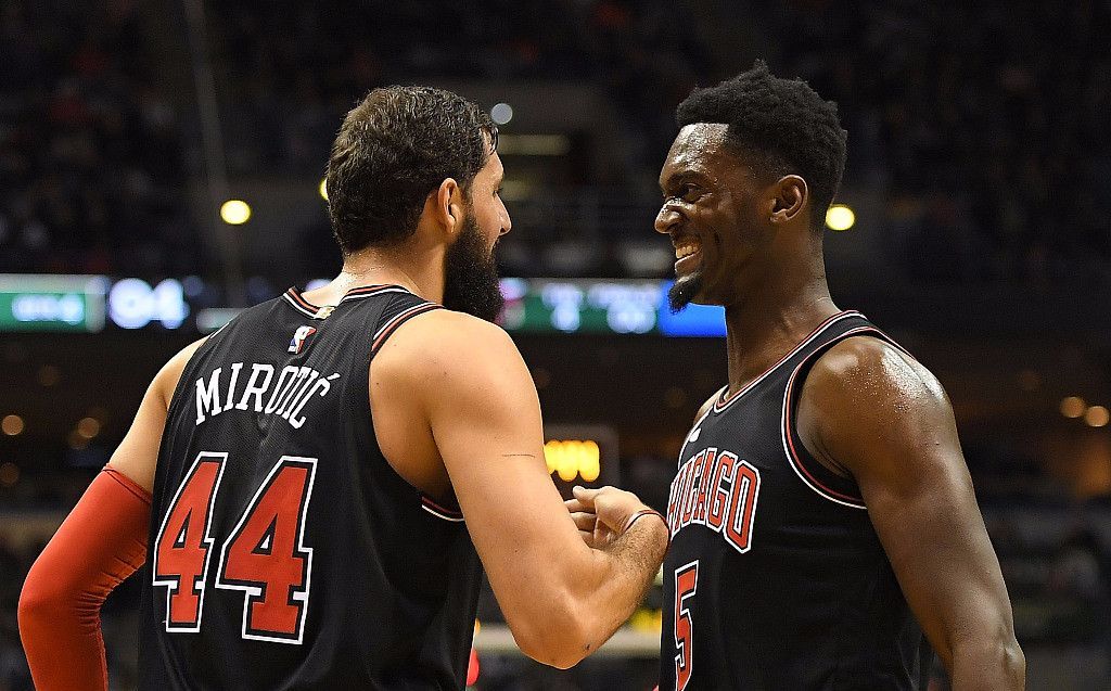 本-戴维斯：自己的未来无法控制，在捧杯时为孙兴慜感到骄傲（本-戴维斯：未来不由己，目睹孙兴慜捧杯倍感自豪）