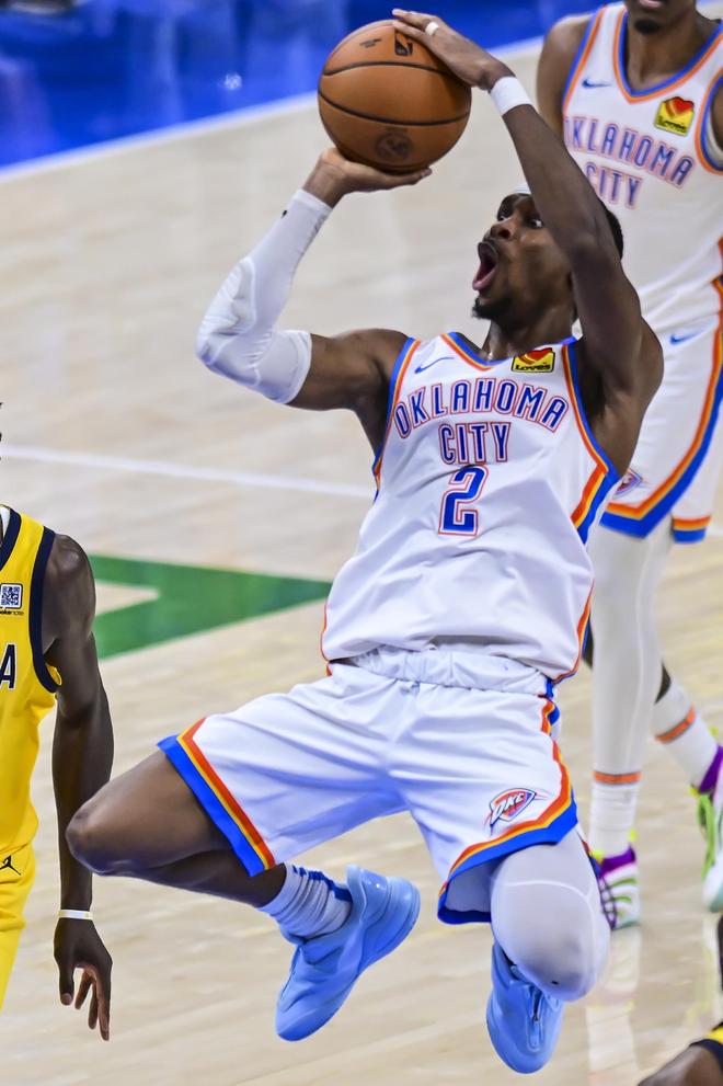 篮球CBA官方公布比赛精彩瞬间（CBA官方发布赛场精彩瞬间集锦）