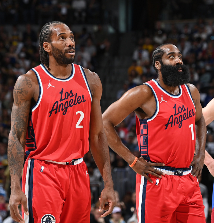 阿森纳3-1拜仁，廷贝尔、马杜埃凯、马丁内利破门，诺伊尔送礼（阿森纳3-1力擒拜仁：廷贝尔、马杜埃凯、马丁内利建功，诺伊尔失误送礼）