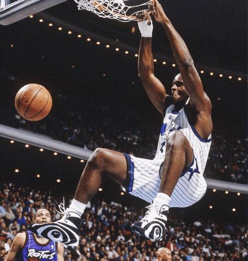 打进生涯意杯首球，皮奥成为国米队内首位四项赛事破门的球员（收获职业生涯意杯首球，皮奥成为国米阵中首位在四项赛事均破门的球员）