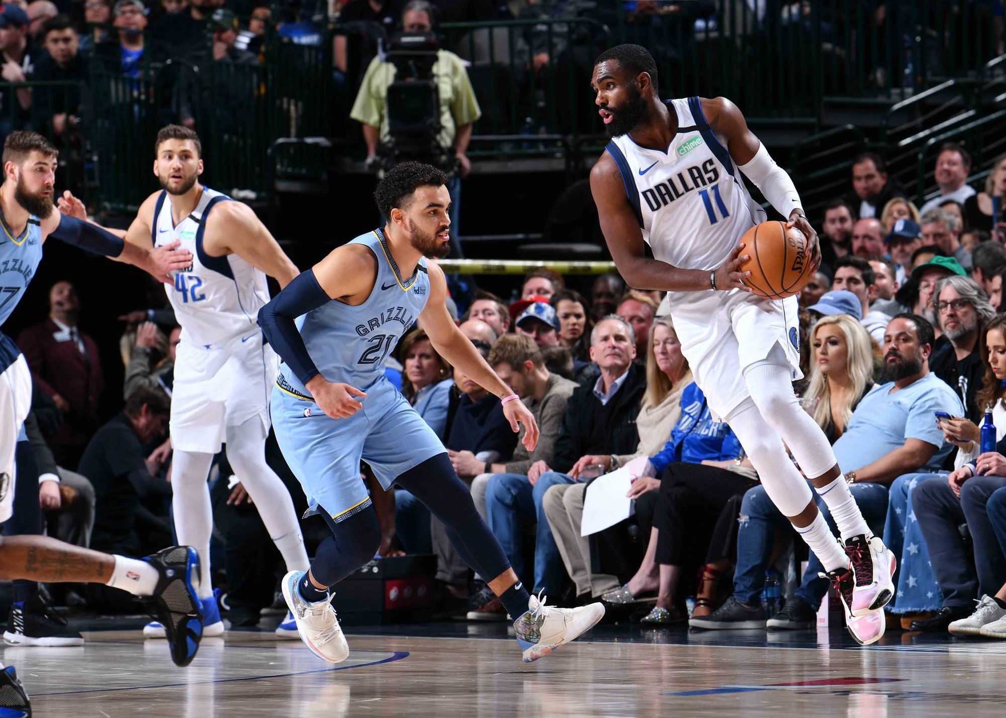 300万奖金+林丹、盖德齐聚 天王杯羽毛球赛岁末决战南山（岁末南山上演天王杯羽球巅峰对决：300万大奖，林丹携盖德同场竞逐）