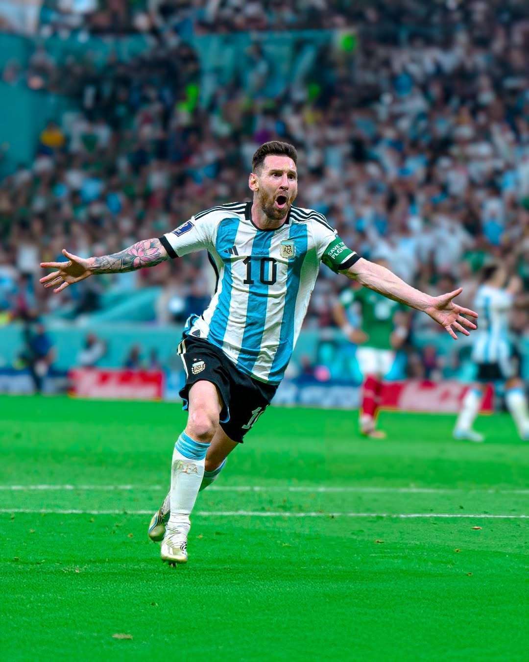 布达佩斯Major：枪法碾压！绿龙13-8战胜液体取开门红（布达佩斯Major：绿龙火力压制，13-8力克液体迎来开门红）