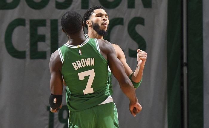 3-2！石川祐希9分+二连胜 詹内利绝杀 尼科洛夫21分难救主（3-2逆转！石川祐希砍9分助两连胜，詹内利绝杀，尼科洛夫21分难挽败局）