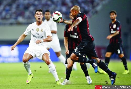 博斯：很惊讶曼城放走阿尔瓦雷斯；我与西蒙尼执教理念相反（博斯：曼城放走阿尔瓦雷斯让我意外；我的执教风格与西蒙尼截然相反）