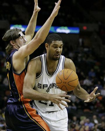 火箭开局进攻篮板率高居全联盟之首，创近10年来新高（火箭开季进攻篮板率领跑联盟，创十年新高）