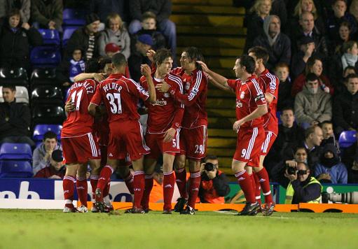 巴萨官方：美国服装品牌AMIRI成为俱乐部官方正装合作伙伴（巴萨官宣AMIRI成俱乐部官方正装合作伙伴）