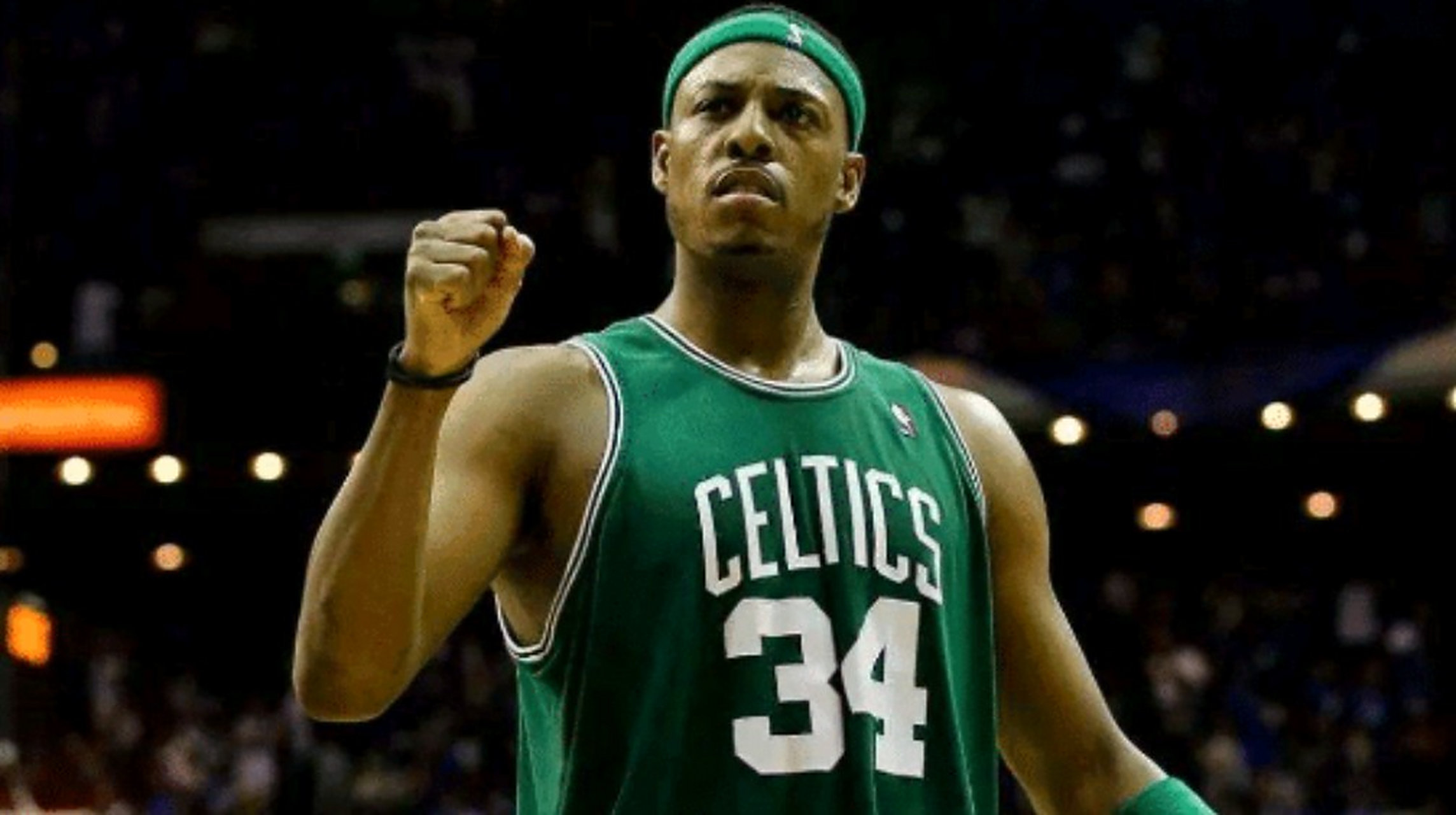 马杜埃凯vs布鲁日全场数据：射门4次进2球，成功过人3次（马杜埃凯战布鲁日：4射2中，成功过人3次）