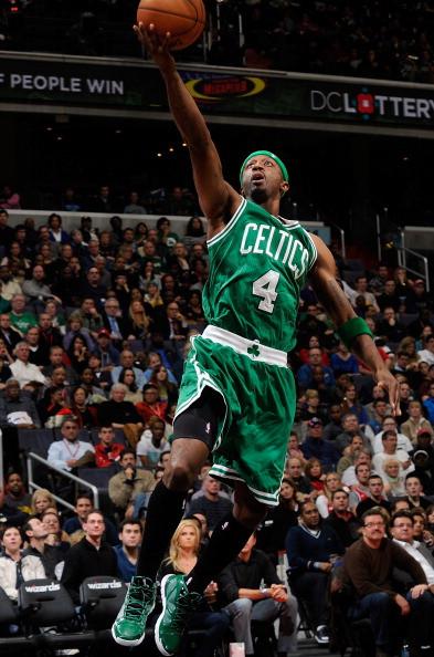 恐怖效率，哈兰德本赛季俱乐部+国家队19场已打入30球（哈兰德效率爆表：本赛季俱乐部与国家队19战斩获30球）