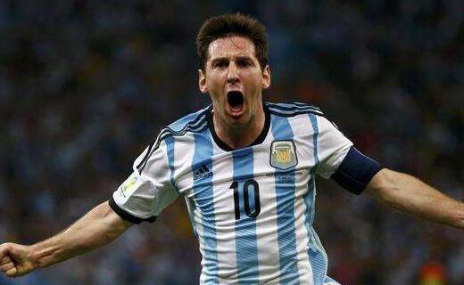 伊尔迪兹：对阵保加利亚我本应该能进2球，很抱歉没能打进（伊尔迪兹自责：战保加利亚本该梅开二度，遗憾未能破门）