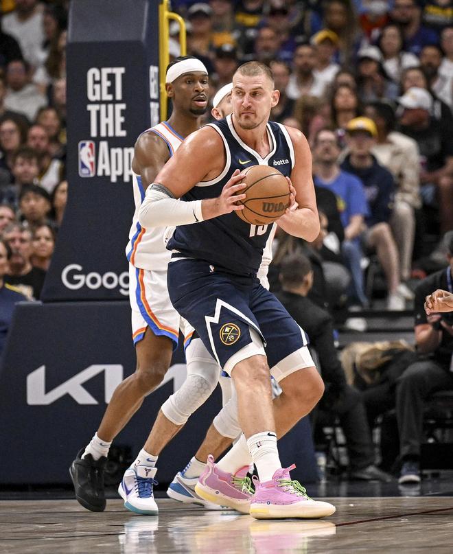 米亚托维奇：皇马应如待C罗般给姆巴佩喂球；我们当年不谈裁判（米亚托维奇：皇马应像对待C罗一样为姆巴佩输送炮弹；当年我们从不讨论裁判）