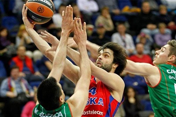 西甲：马竞2-1击败格拉纳达 保持争冠希望（西甲：马竞2-1力克格拉纳达 争冠希望犹存）